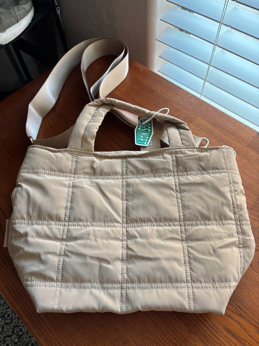 NWT BAGSMART Beige Quilted Puffy Tote Bag